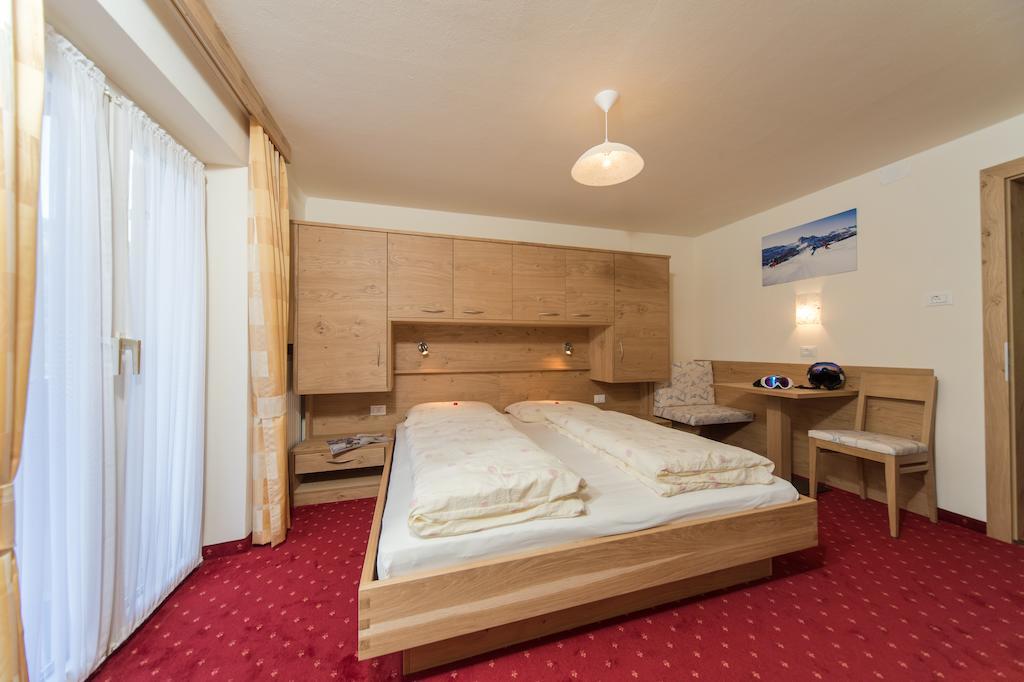 Kedul Lodge Santa Cristina Val Gardena Номер фото